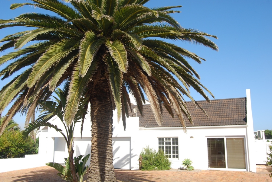To Let 8 Bedroom Property for Rent in Shelley Point Western Cape